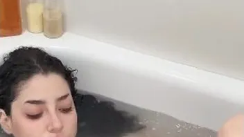 Miki Blue Cums Hard In The Bath