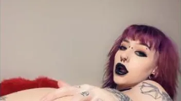 Pregnant Goth Milf Rides Dildo With Plug