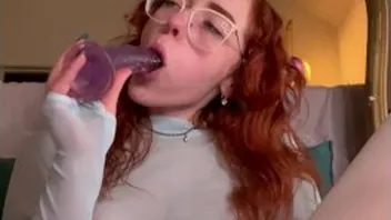Cute Redhead Alt Girl Masturbates in POV