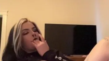 Chubby Goth Girl Tastes Her Hairy Pussy