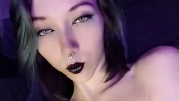 Hot Alt Emo Girl Pleasures Herself