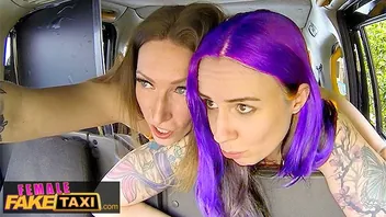 Hot Emo Chick Tastes the Driver's Pussy